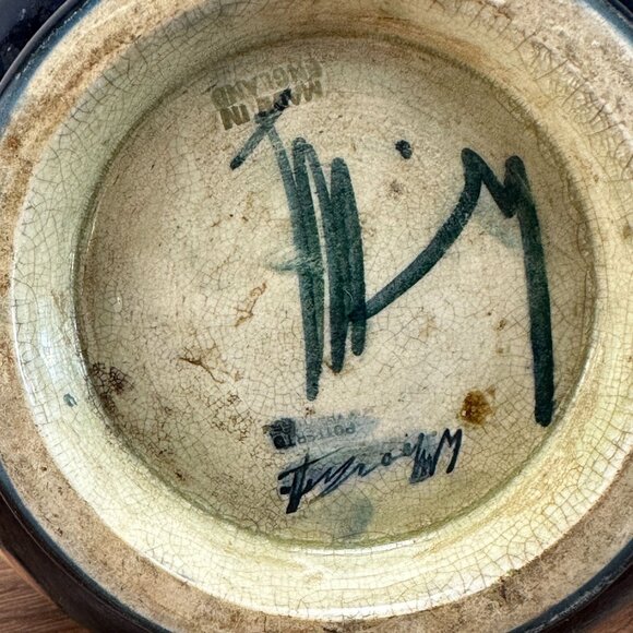 Vintage William Moorcroft Vase Clematis Made in England 9.75" Tall - Picture 11 of 12